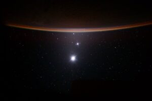 Una rara alineación de seis planetas ilumina el cielo esta semana: cómo ver el fenómeno celeste | National Geographic