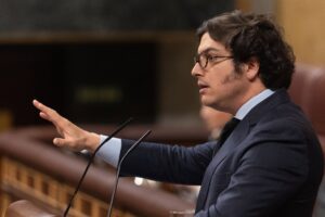 Vox llama «hipócritas» al PSOE, Junts y ERC por mostrarse en contra del burka y rechazar su ley para prohibirlo | europapress.es