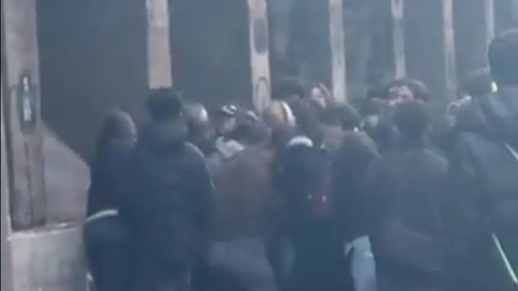 matan a un joven militante de derecha en un ataque en Lyon