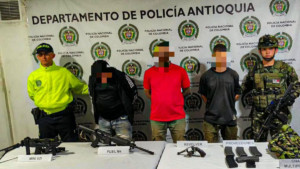 otros dos integrantes cayeron en flagrancia