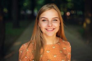 ¿La belleza humana es un marcador de juventud?