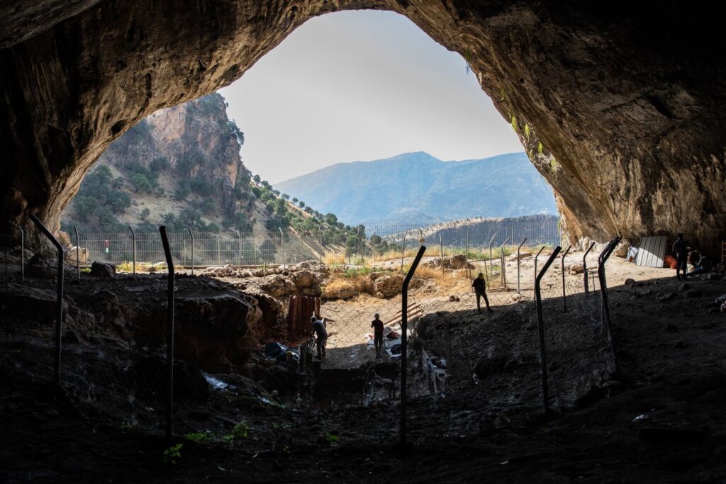 ¿Por qué los neandertales y los Homo sapiens enterraban a sus muertos? Los científicos tienen una teoría | National Geographic