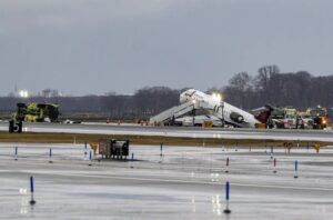 Recuperan la caja negra del avión que colisionó en Nueva York con un camión de bomberos – AlbertoNews