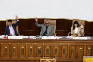 AN chavista aprobó una ley para acelerar los trámites administrativos