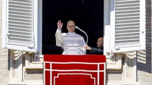 ATAQUE A IRÁN | El papa urge a «detener la espiral de violencia» en O. Medio antes de que sea irreparable | elperiodico.com