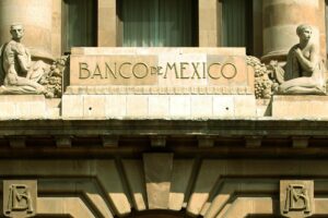 Analistas descartan recorte de Banco de México a tasa de interés y mueven previsión a mayo