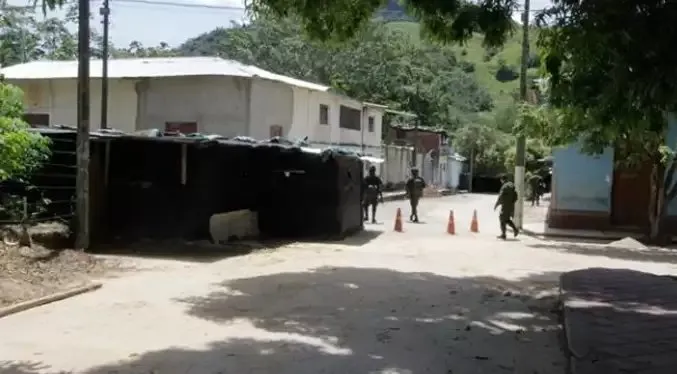 Atacan con un dron un puesto de votación en el centro de Colombia