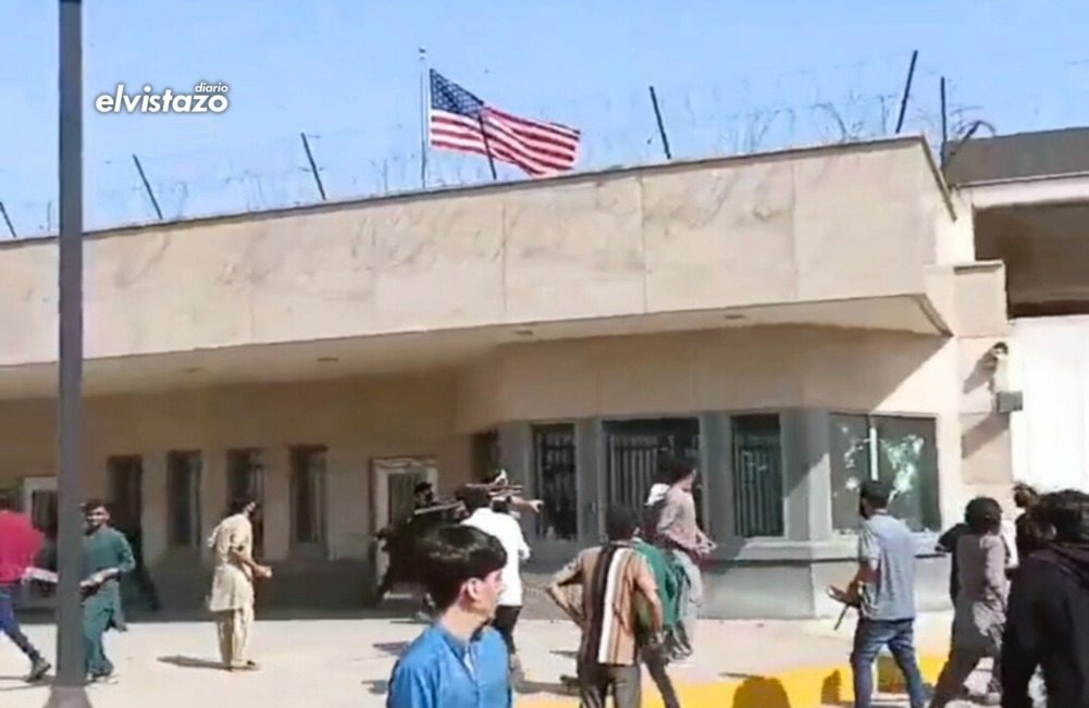 Atacan embajada de EEUU en Pakistán