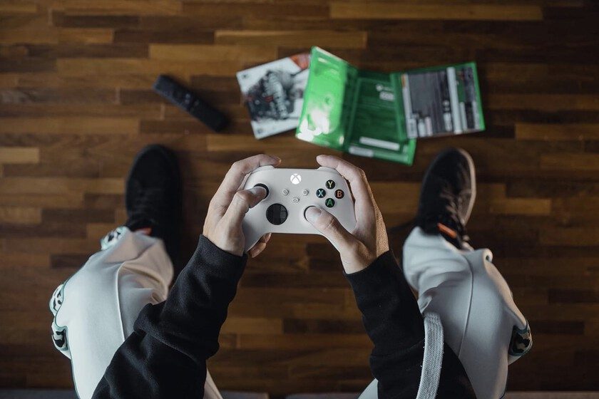 Aunque ya tengo varios, la nueva oferta del mando de Xbox Series lo deja tan barato que me cuesta no volver a comprarlo