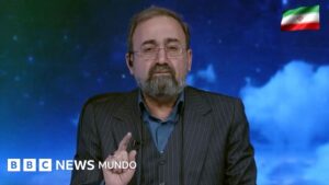 «Bebió el dulce y puro trago del martirio»: así anunció entre lágrimas un presentador de la televisión estatal iraní la muerte del ayatolá Alí Jamenei