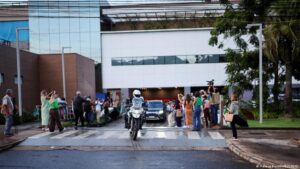Bolsonaro sigue en cuidados intensivos tras 7 días internado