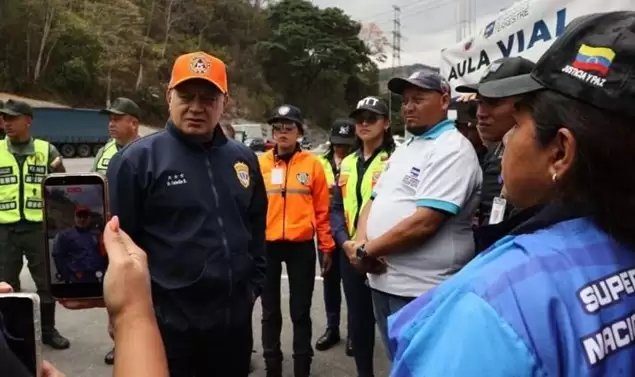 Cabello realiza recorrido de seguridad en operativo Semana Santa