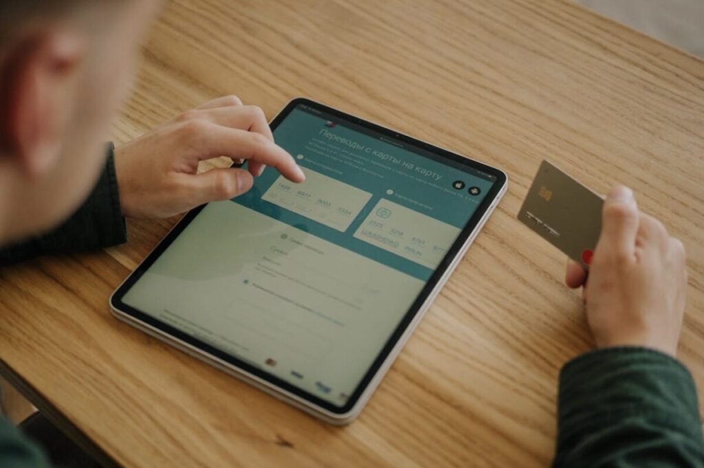 Claves que debes considerar antes de conectar tu banco a una app - AlbertoNews