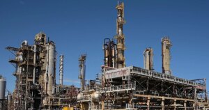 Cómo Trump interviene la caja del petróleo venezolano