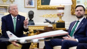 Cómo Trump mintió y se inventó a una ‘Delcy Rodríguez’ con el presidente del parlamento iraní para posponer el apocalipsis
