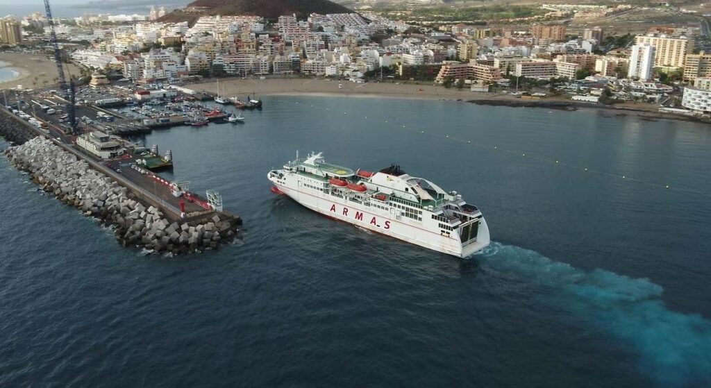 Competencia da luz verde a Baleària para adquirir Naviera Armas