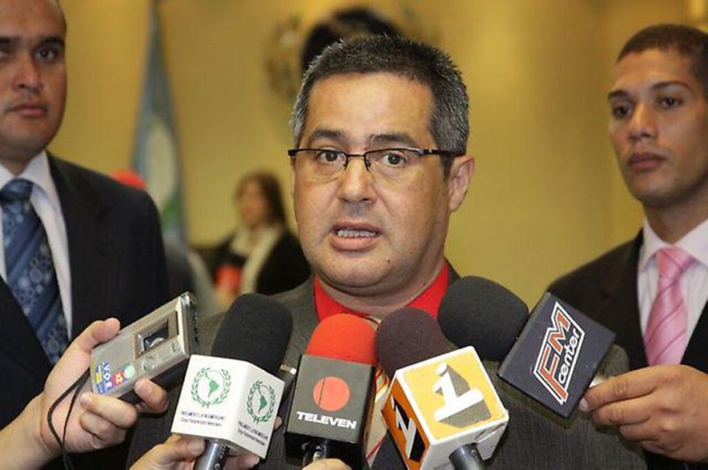 Continúa la purga: Delcy Rodríguez destituyó al hermano de Cilia Flores como director del Saime