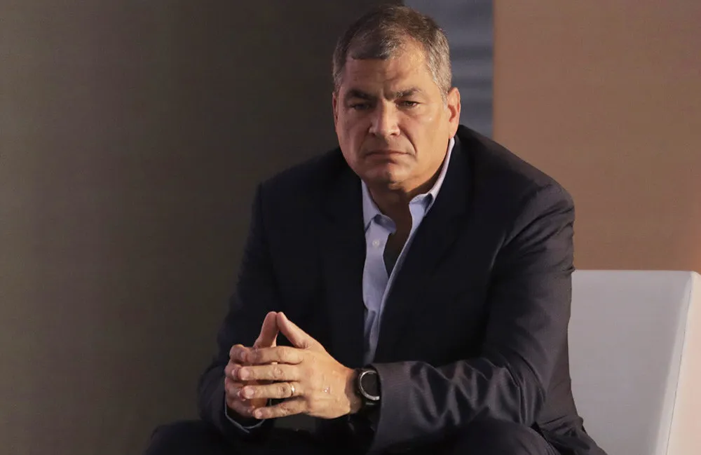 Correa llama a desafiliarse de su partido para poder participar en elecciones de Ecuador - AlbertoNews