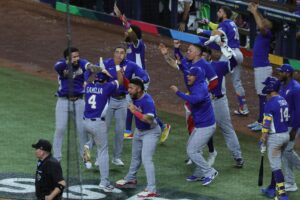 Decretan día de júbilo por triunfo de Venezuela en el Clásico Mundial de Béisbol