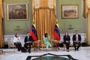 Delcy Rodríguez dijo que enviará una delegación diplomática a EEUU esta semana