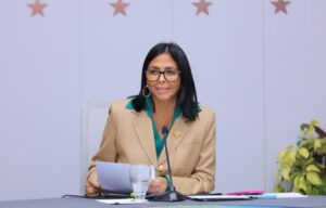 Delcy Rodríguez nombra nuevos comandantes regionales