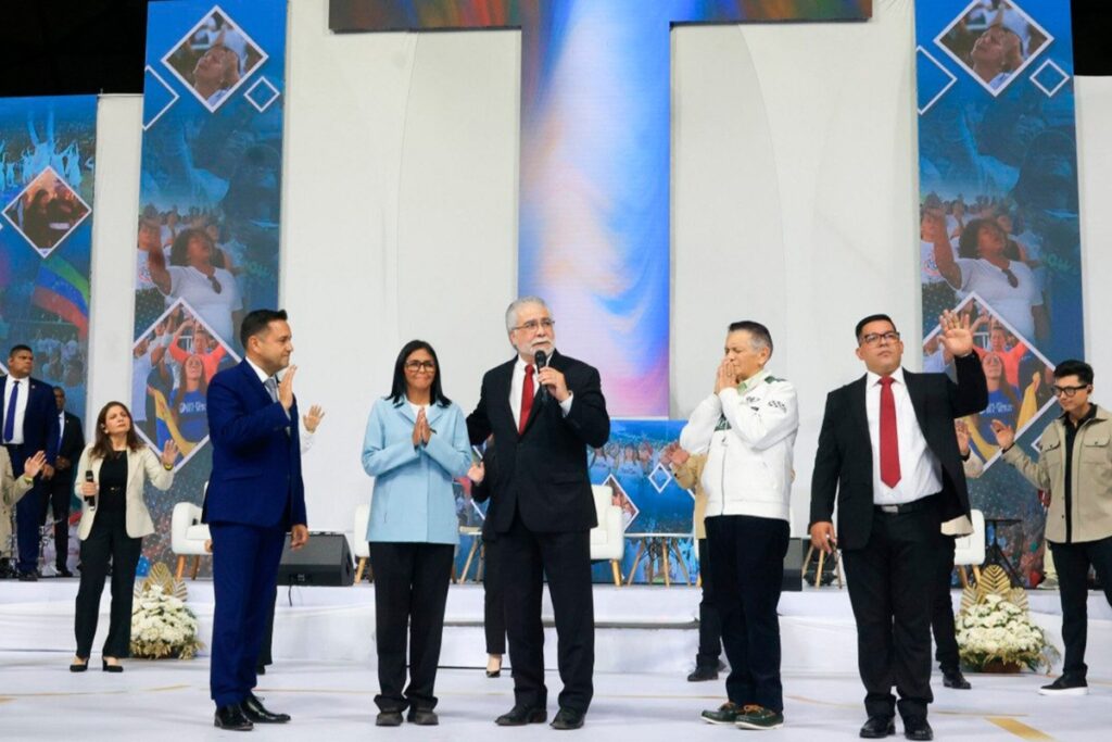 Delcy Rodríguez se acordó de Nicolás Maduro y pidió oraciones por su antecesor
