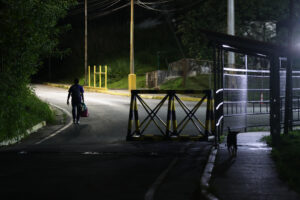 Desesperación en El Rodeo I: Familias alertaron que los presos políticos están intentando suicidarse