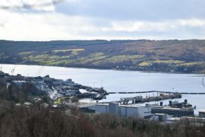 Detenidas dos personas en Escocia por intentar acceder a una base con submarinos nucleares de la marina británica | elperiodico.com