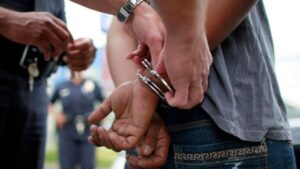 Detenido un menor en Italia por planear una matanza escolar e instigar a terrorismo racial – AlbertoNews