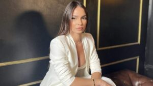 Diana Fuentes lanza la emotiva balada pop en Miami