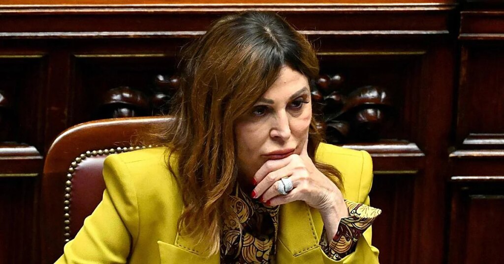 Dimite la ministra italiana que se negaba a irse tras el ultimátum de Meloni