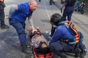 Dos heridos dejó accidente  en autopista Puerto Cabello- Valencia