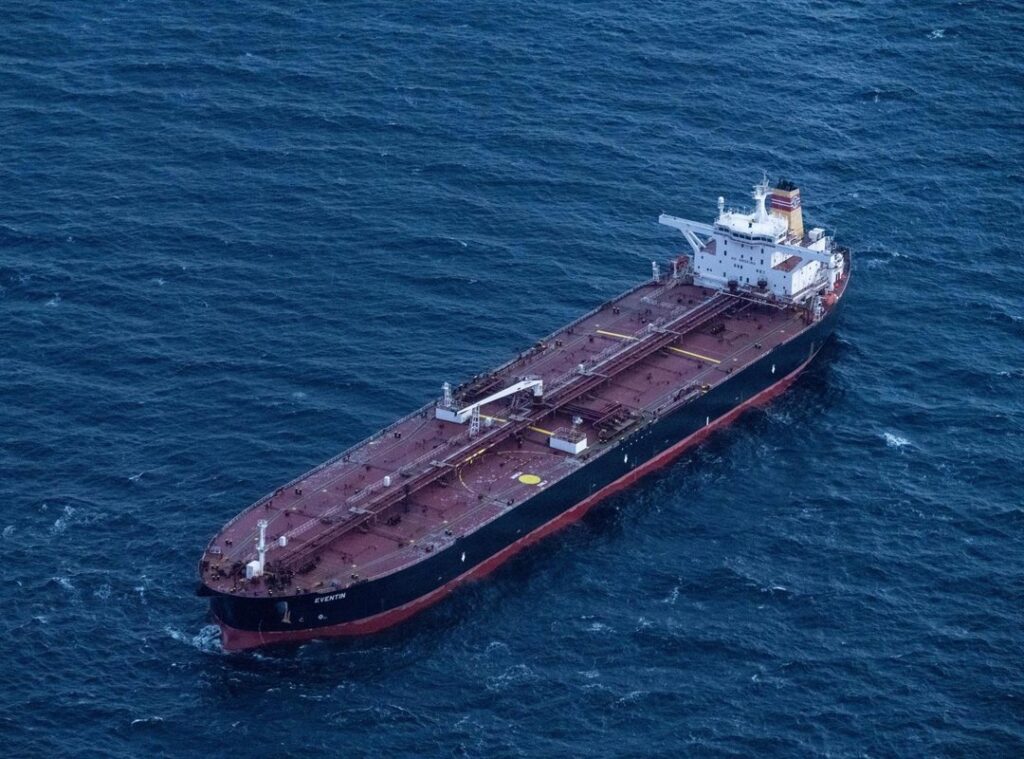 EE UU permitirá la llegada de un buque petrolero ruso a Cuba