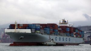 ESTRECHO ORMUZ | Irán abre la mano en Ormuz para los barcos «no hostiles» y dejar operar a la naviera china Osco | elperiodico.com