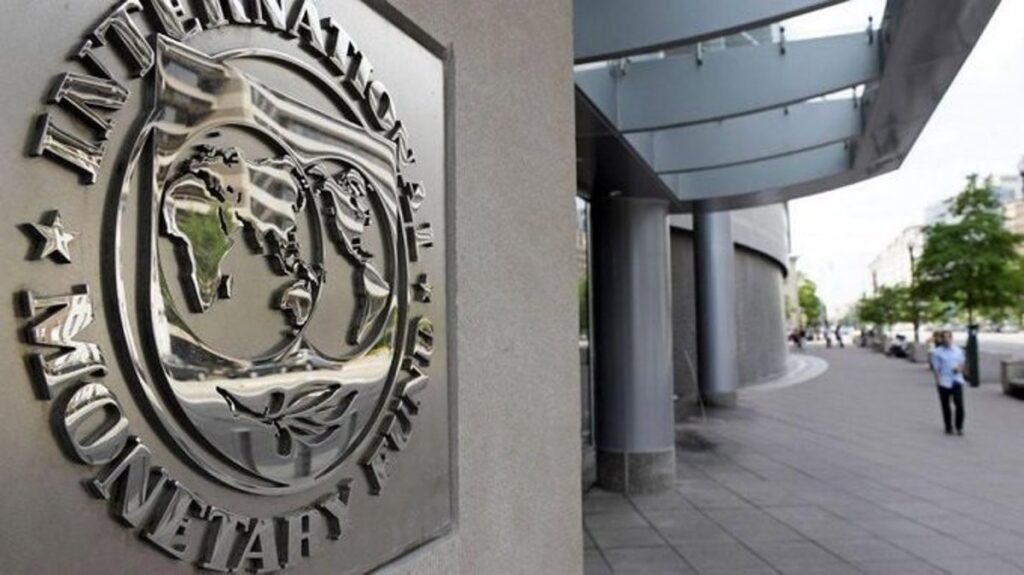 El FMI enfría sus previsiones para España, hasta el 2,1% en 2026 y el 1,8% en 2027, ante la guerra en Irán