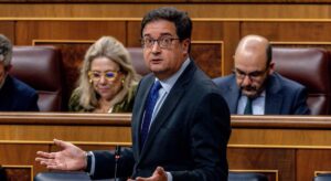 El Gobierno invierte 600.000 euros para el desarrollo del dispositivo biónico que hará que las personas con problemas de movilidad y hemiplejia vuelvan a caminar
