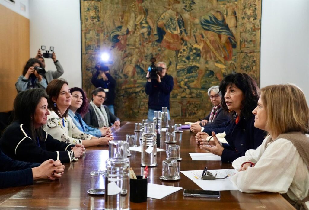 El Gobierno llevará a la Fiscalía el veto a las mujeres de la cofradía de Sagunto