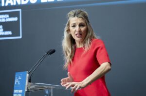 El Gobierno prohíbe despedir a las empresas que reciban ayudas públicas relacionadas con la guerra en Irán | europapress.es