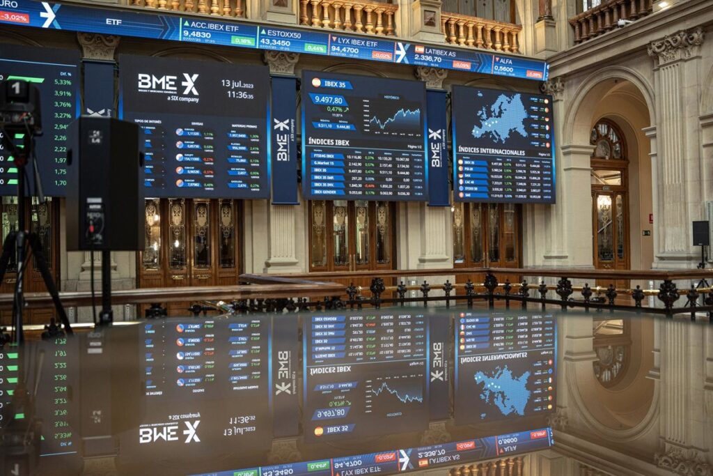 El Ibex 35 se hunde más de un 3% en la apertura y pierde los 17.000 puntos con el crudo y el gas disparados