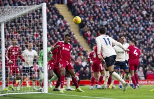 El Liverpool se acerca a puestos de Champions tras golear al West Ham United