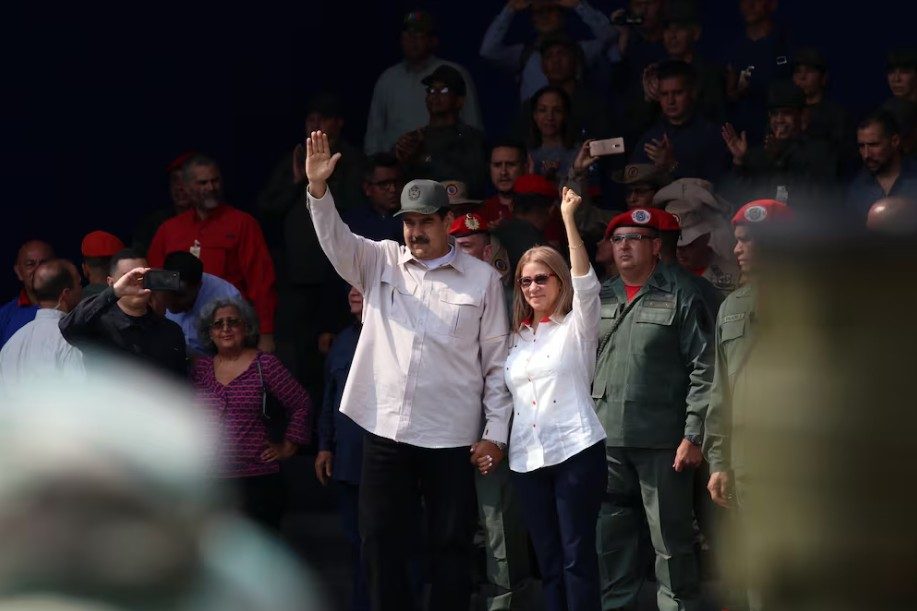 El País: Las claves del proceso judicial que enfrentan Nicolás Maduro y Cilia Flores
