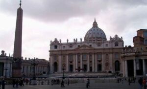 El Vaticano pide el fin de la guerra y que se pueda celebrar la Semana Santa en Jerusalén