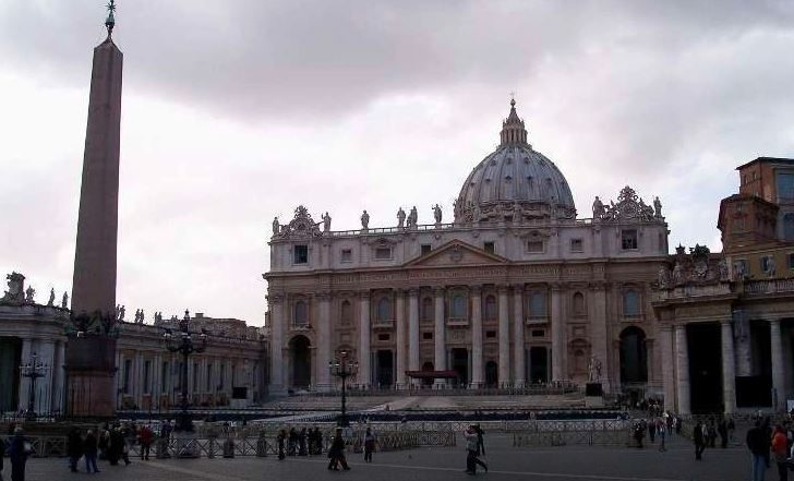 El Vaticano pide el fin de la guerra y que se pueda celebrar la Semana Santa en Jerusalén