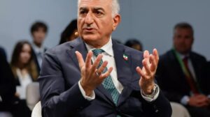 El hijo del sha Reza Pahlavi dice que intento de nombrar sucesor de Jameneí será un fracaso – AlbertoNews