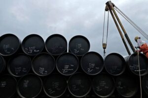 El precio del petróleo supera los 100 dólares por barril por la guerra en Irán