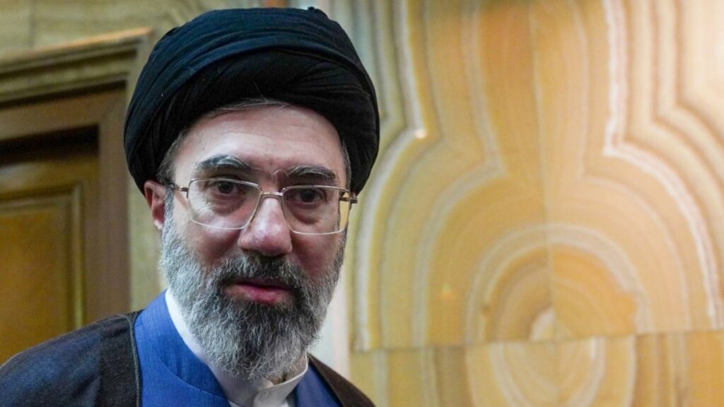 El primer VIDEO del líder supremo Mojtaba Jamenei en un intento de frenar las especulaciones sobre su salud