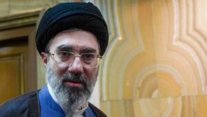 El primer VIDEO del líder supremo Mojtaba Jamenei en un intento de frenar las especulaciones sobre su salud