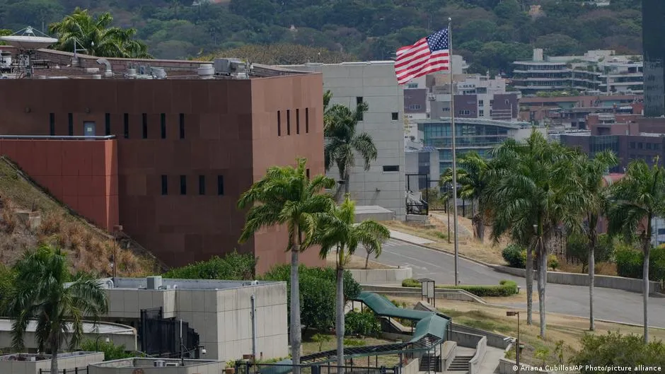 Embajada de EE.UU. en Venezuela reanuda operaciones