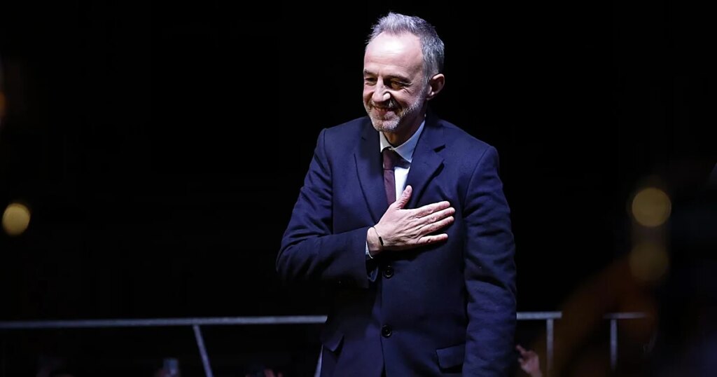 Emmanuel Grégoire, el nuevo alcalde de París que combatirá las agresiones sexuales a menores