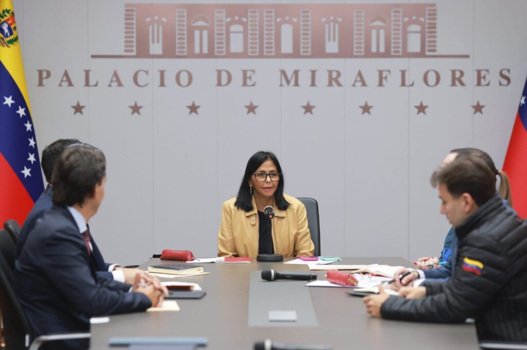 En plena audiencia de Nicolás Maduro en Nueva York, Delcy Rodríguez se reúne con su gabinete en Miraflores